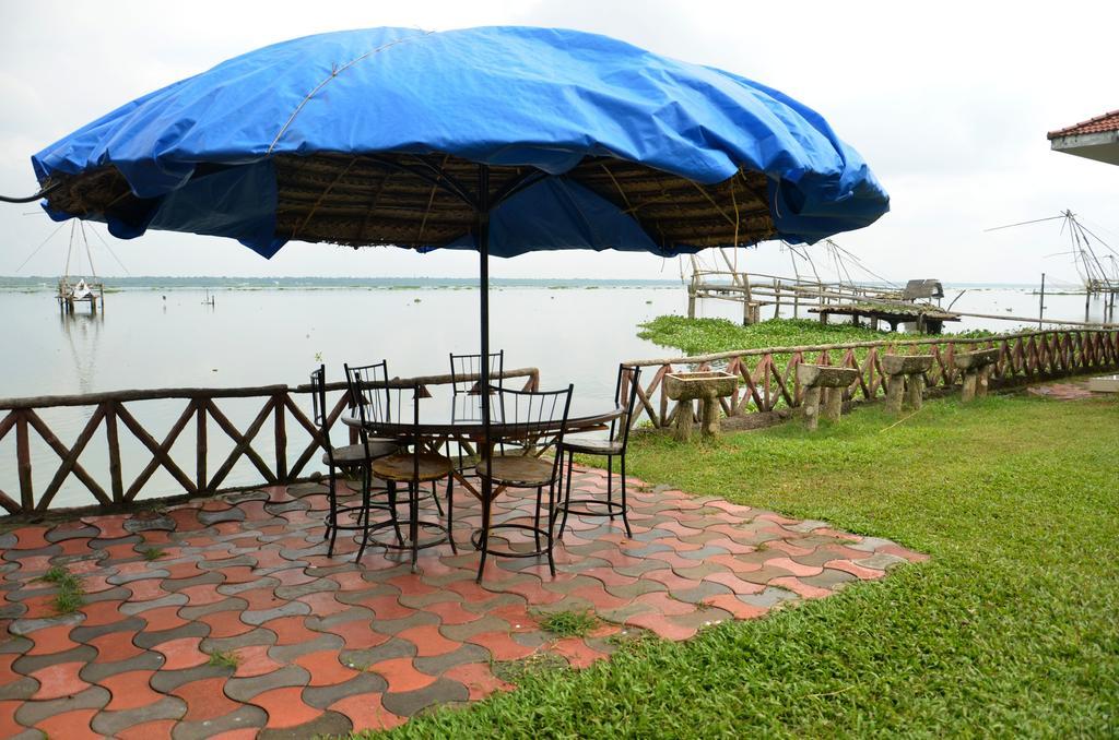 Lake Symphony Resort Kochi Kültér fotó